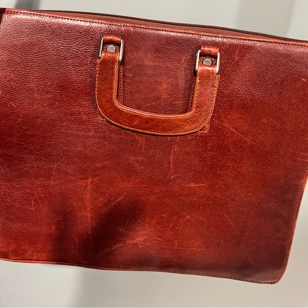 Rich Brown Leather Briefcase with Structured Design